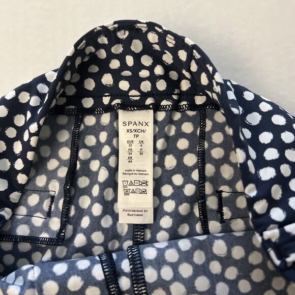 Spanx 50212R Women Sz XS Sunshine Shorts 6" Navy Painted Dot - Picture 6 of 15